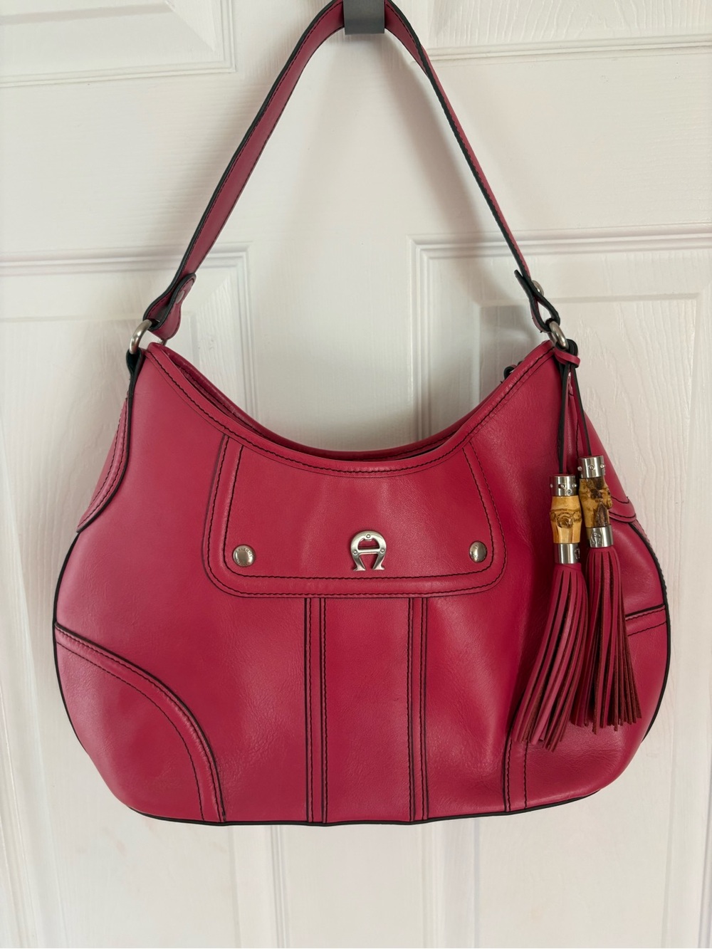 Etienne Aigner 72078 Q Pink Genuine Leather Hobo Shoulder Bag w/Original Tassels